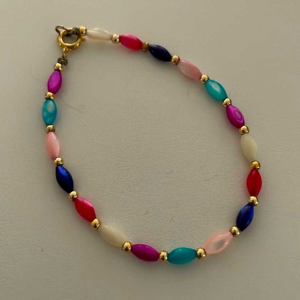 Multicolored Belgian bracelet from 1984